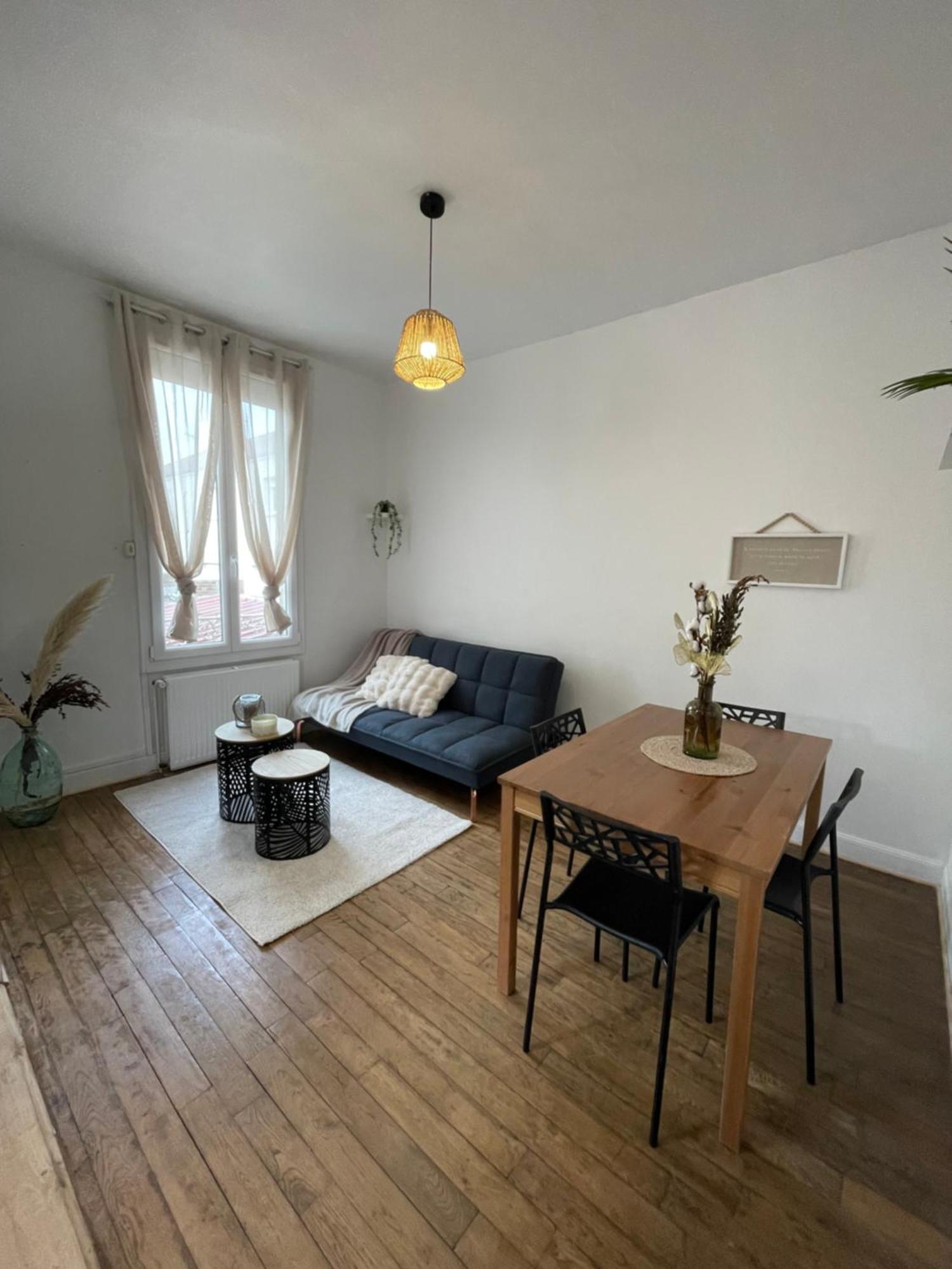 Chaleureuse Villa Saint-Julien-les-Villas Buitenkant foto